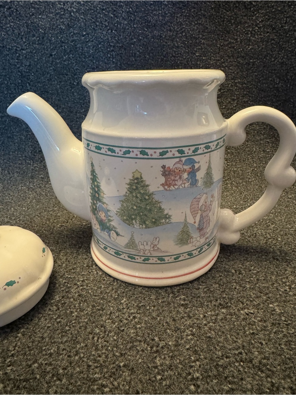 Vintage 1994 Precious Moments Christmas Winter Scene Teapot w/ Lid - Retired - Picture 8 of 13